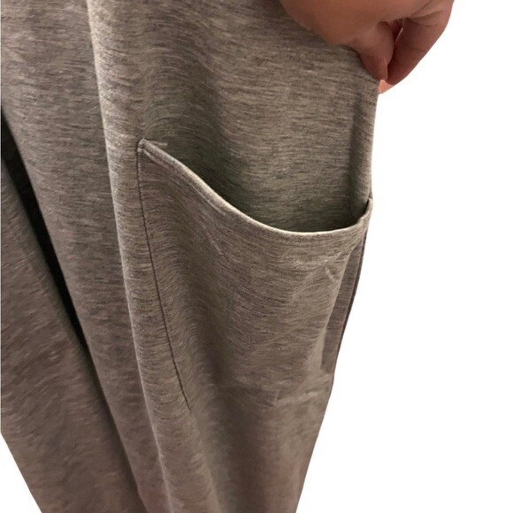 Double Take Full Size V-Neck Sleeveless Jumpsuit with Pockets.  Size‎ L - Picture 7 of 8